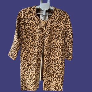 Cheetah print Jacket, 3/4 length sleeves, one button, open front